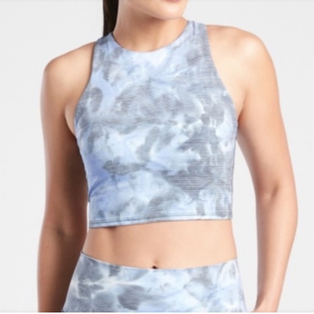 Athleta Girls Conscious Semi Cropped Tank Top Built In Sports Bra